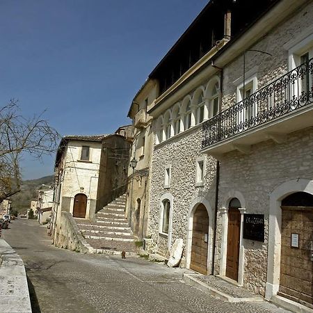La Loggia Di Federico Otel Navelli Oda fotoğraf