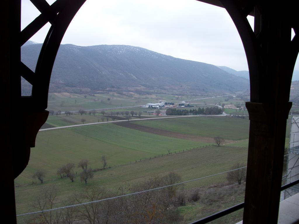 La Loggia Di Federico Otel Navelli Dış mekan fotoğraf